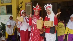 SDN 29 Pekanbaru Gelar Fashion Show Gebyar Merdeka