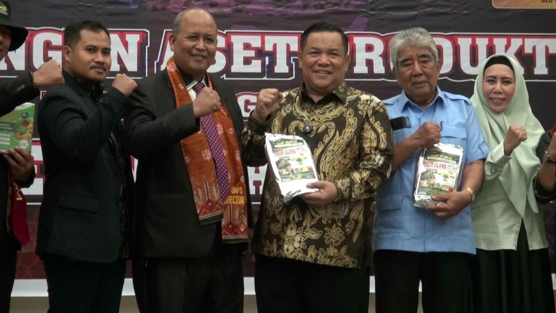 Abdul Wahid-SF Hariyanto Siap Atasi Kelangkaan Pupuk di Riau