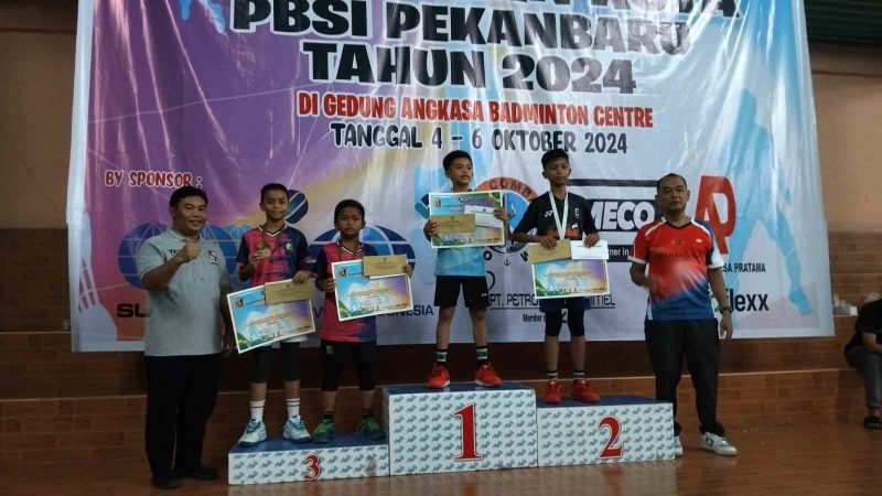 Siswa SD Negeri 29 Raih Juara Bulu Tangkis PBSI Pekanbaru