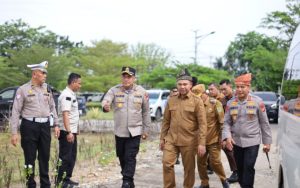 Gubernur dan Kapolda Riau Tanam Ratusan Pohon di Perkantoran Bupati Rokan Hilir