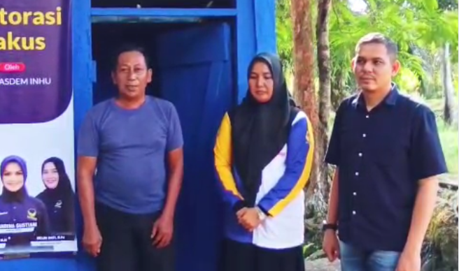 NasDem Perbaiki Kakus Musholla di Indragiri Hulu