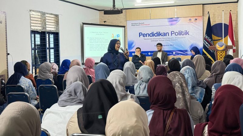 Puluhan Peserta Antusias Ikuti Seminar Pendidikan Politik Perempuan NasDem Riau