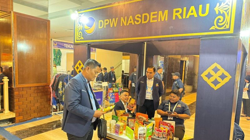 Stand UMKM Riau Ikut Meriahkan Rakernas I Partai NasDem