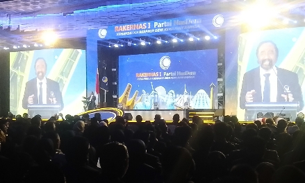 Surya Paloh Buka Rakernas I Partai NasDem di Makassar