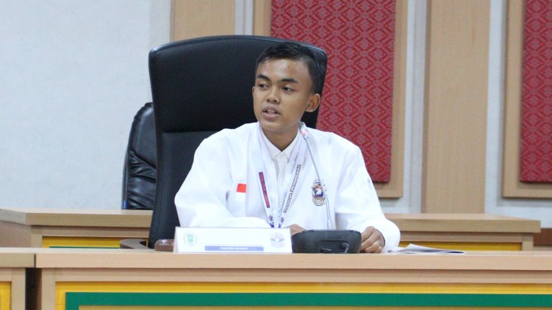 12 Jam dari Jambi, Untuk Remaja Bernegara